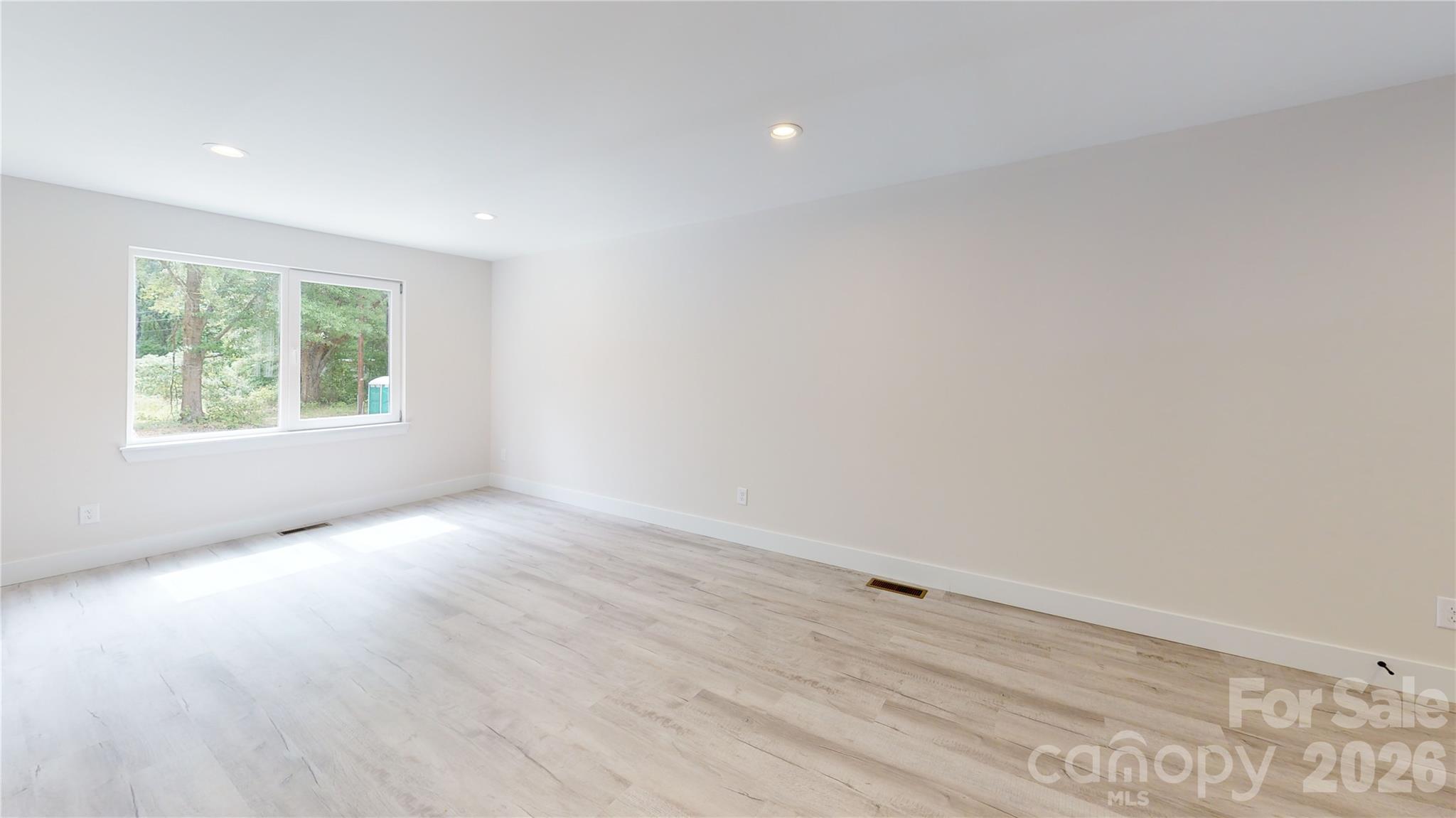 107 Carpenter Street