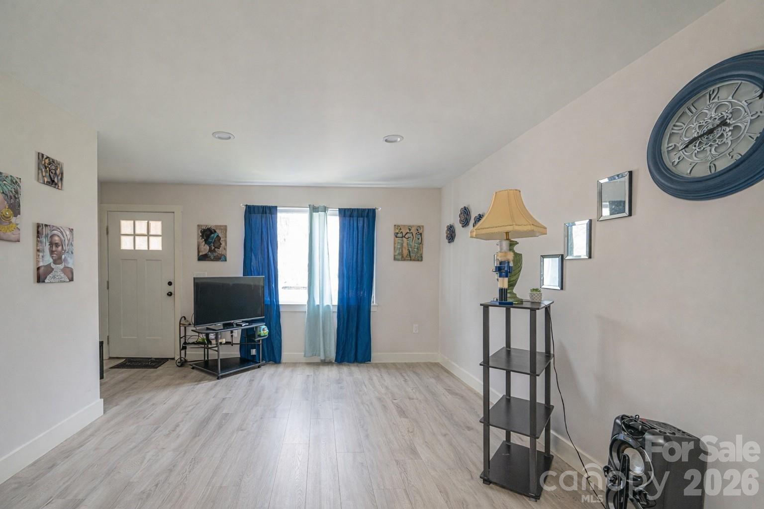 107 Carpenter Street