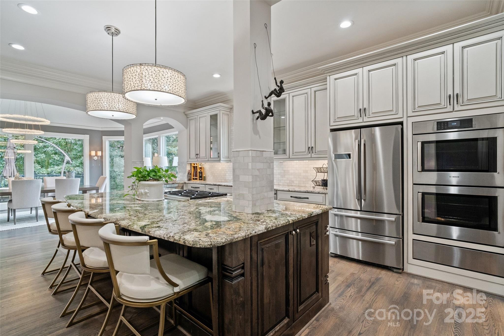 2500 Giverny Drive