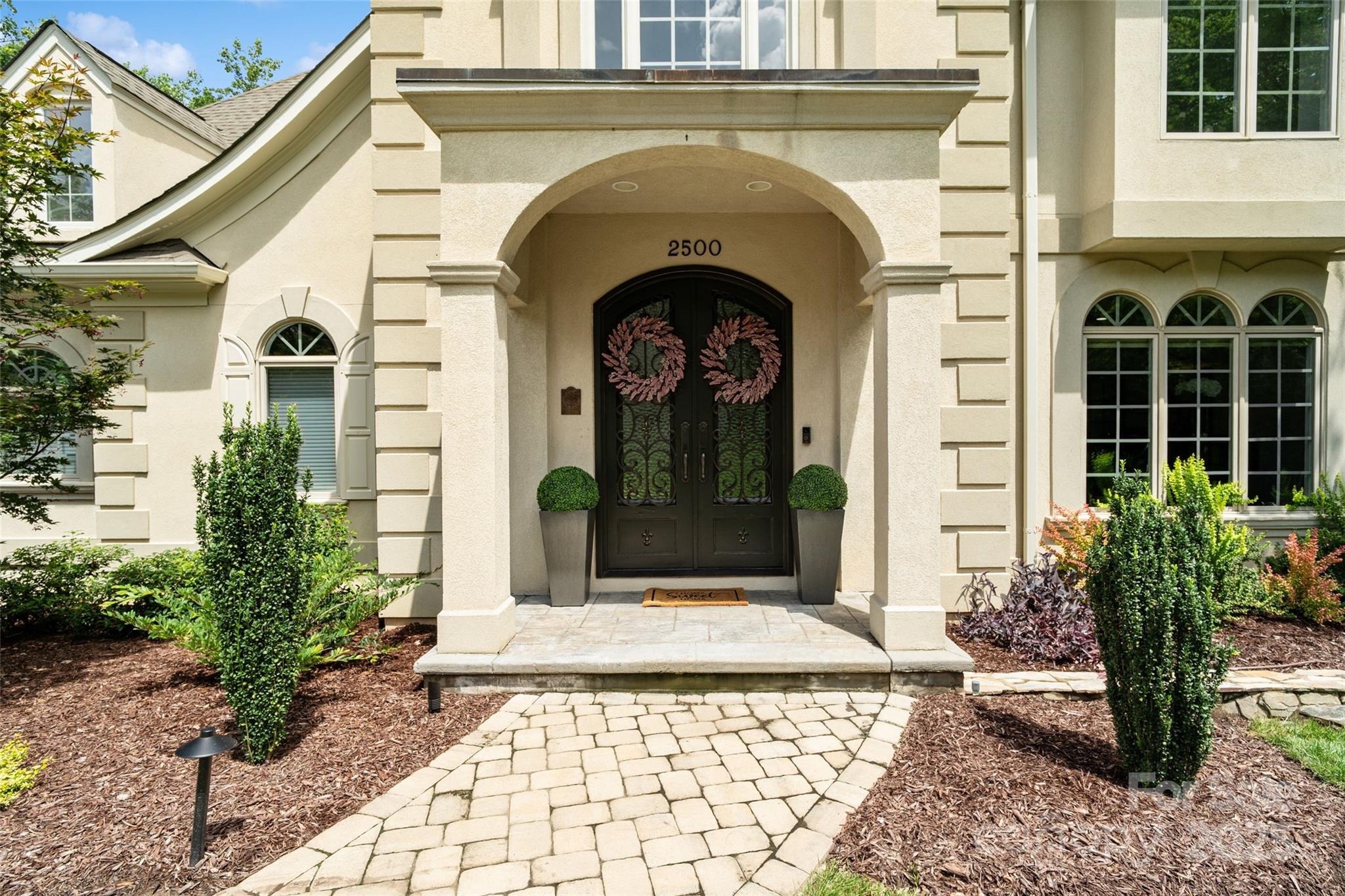 2500 Giverny Drive