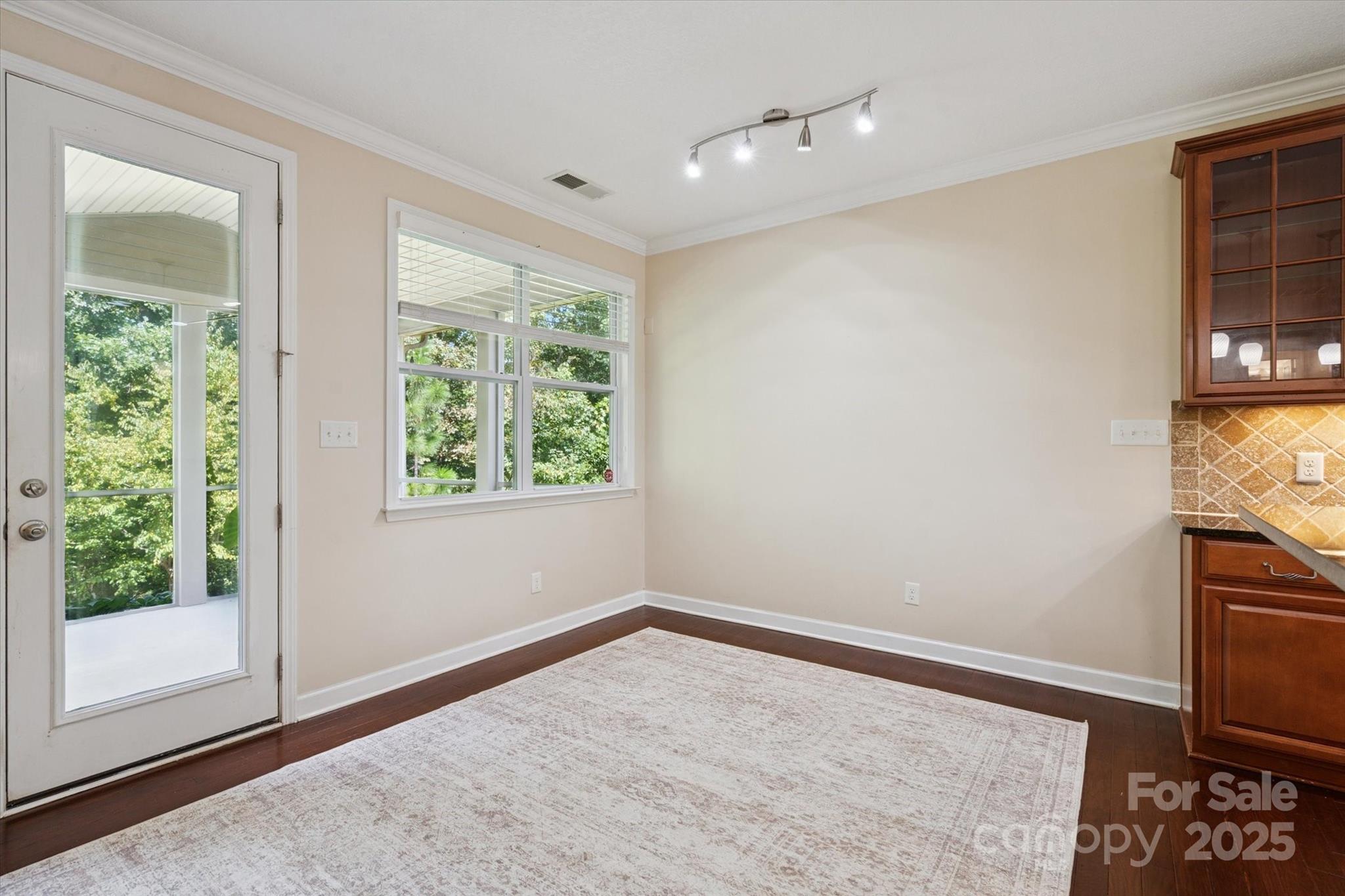 Hubbard Falls - Residential