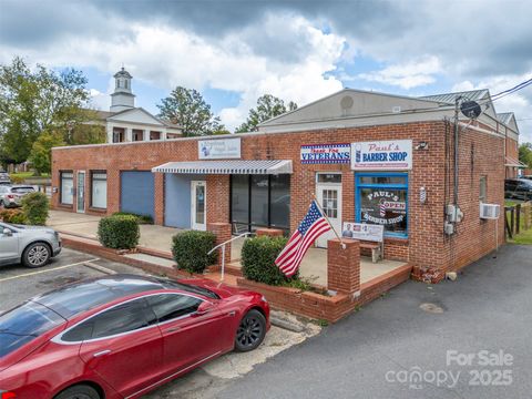 40 E Mills Street Columbus NC 28722