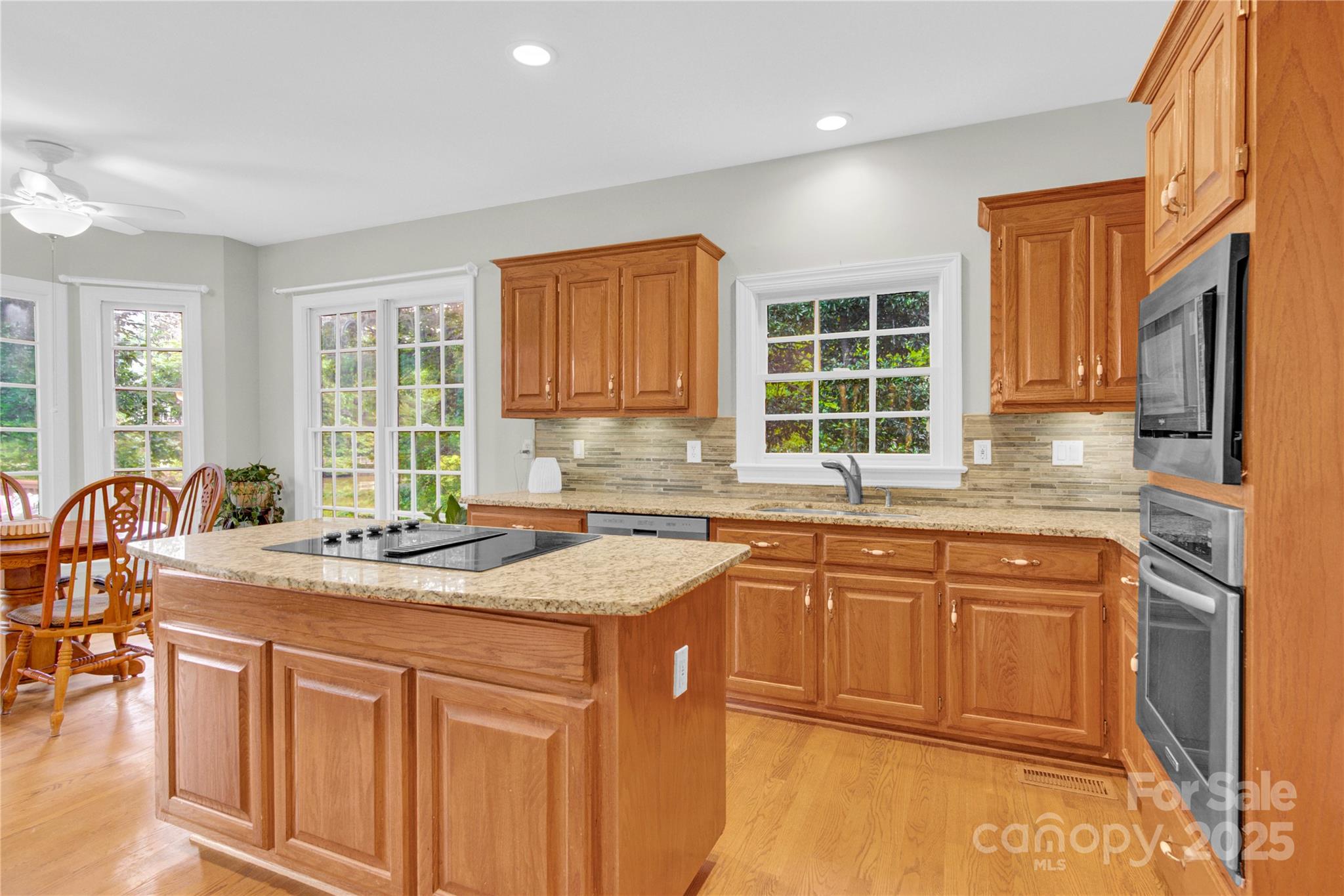 Davis Lake - Residential