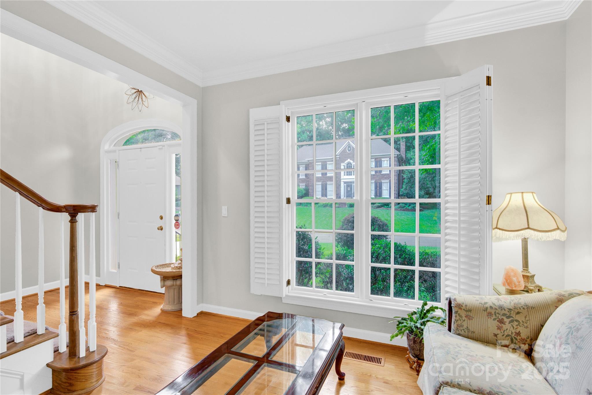 5015 Foxbriar Trail