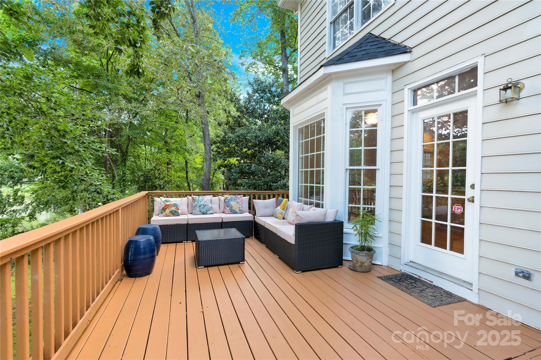 Davis Lake - Residential