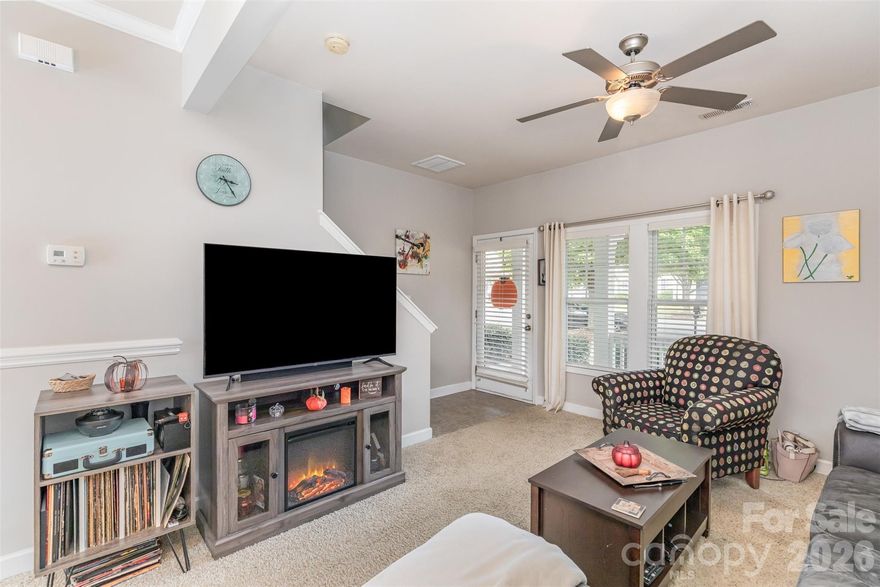 This well kept townhome offers a blend of comfort and convenience.  The open floor plan and outdoor patio is perfect for entertaining guest.   The tree lined streets, outdoor pool, doggie park, walking trails and playground make Tanners Creek a desirable place to live.  Easy access to dining and shops in beautiful Huntersville.