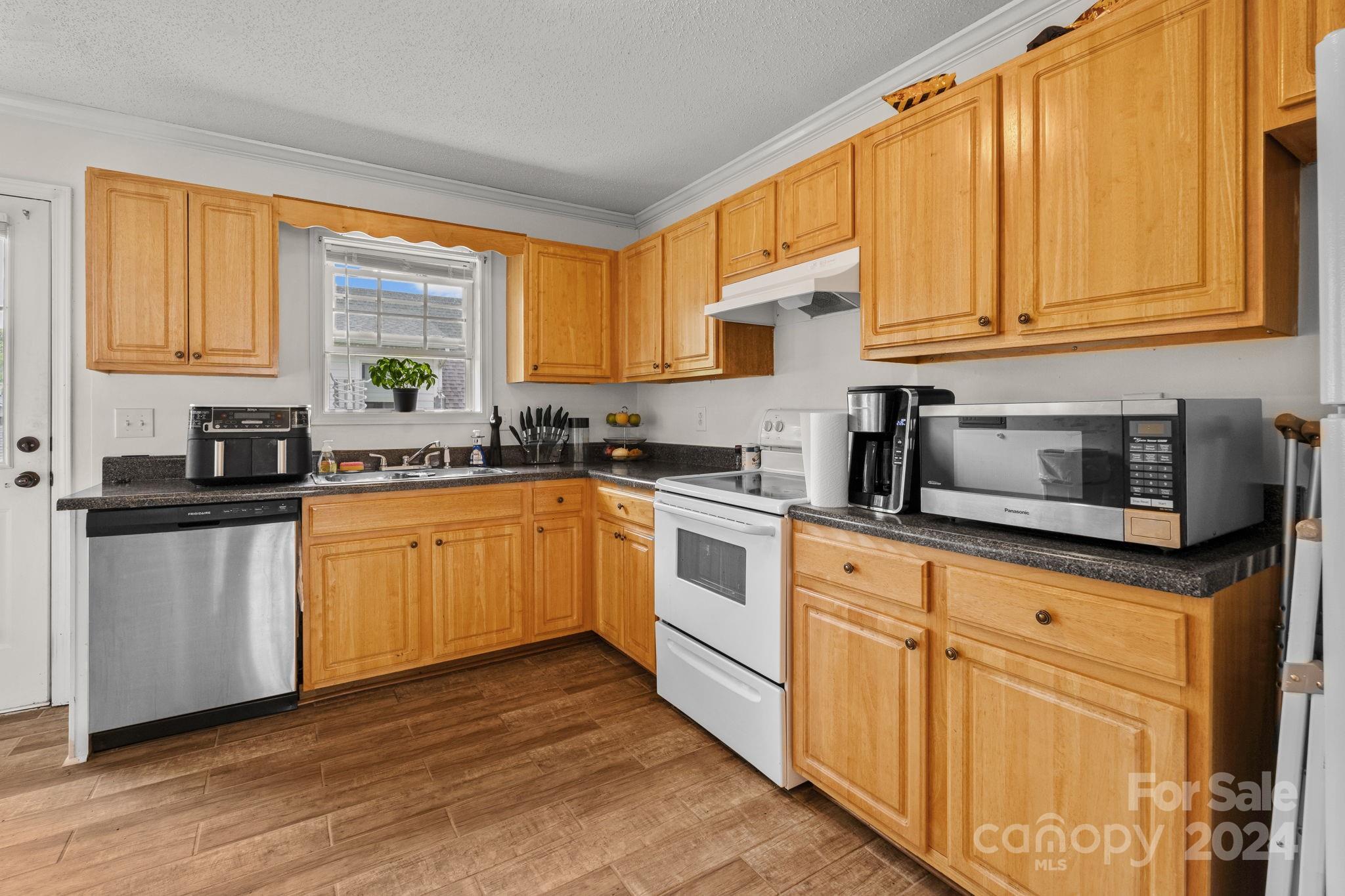 none - Residential Income