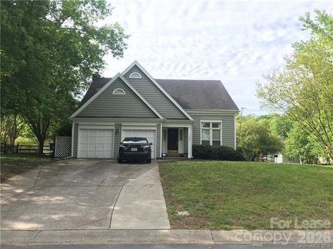 Photo of 3229 Silver Pond Court, Charlotte, NC 28210 (MLS # 4341805)