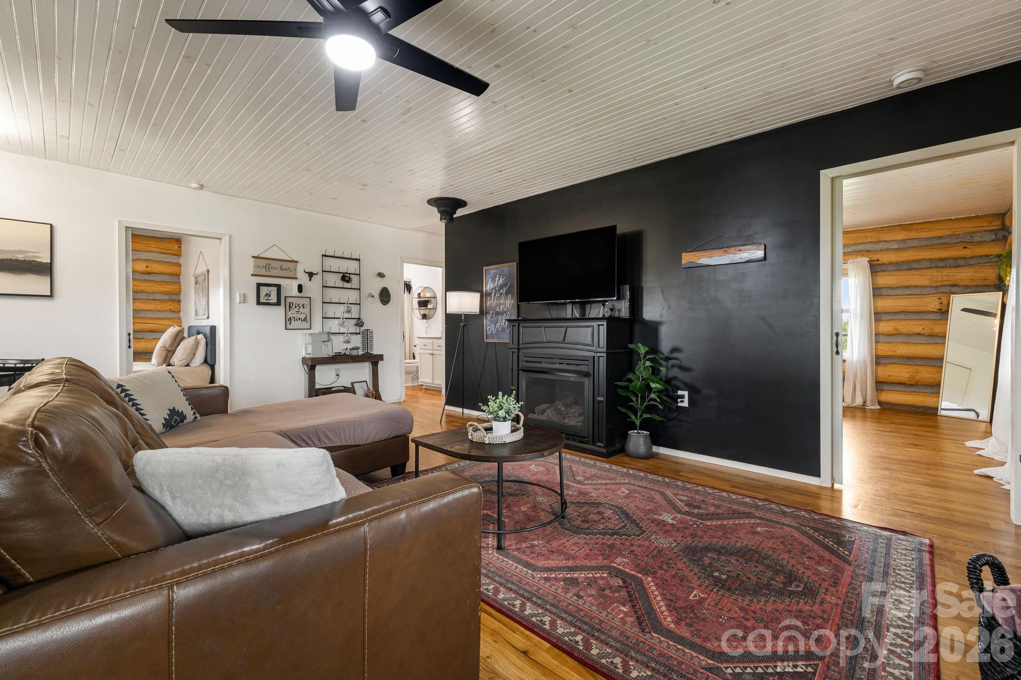 194 Cabin Hollow Drive