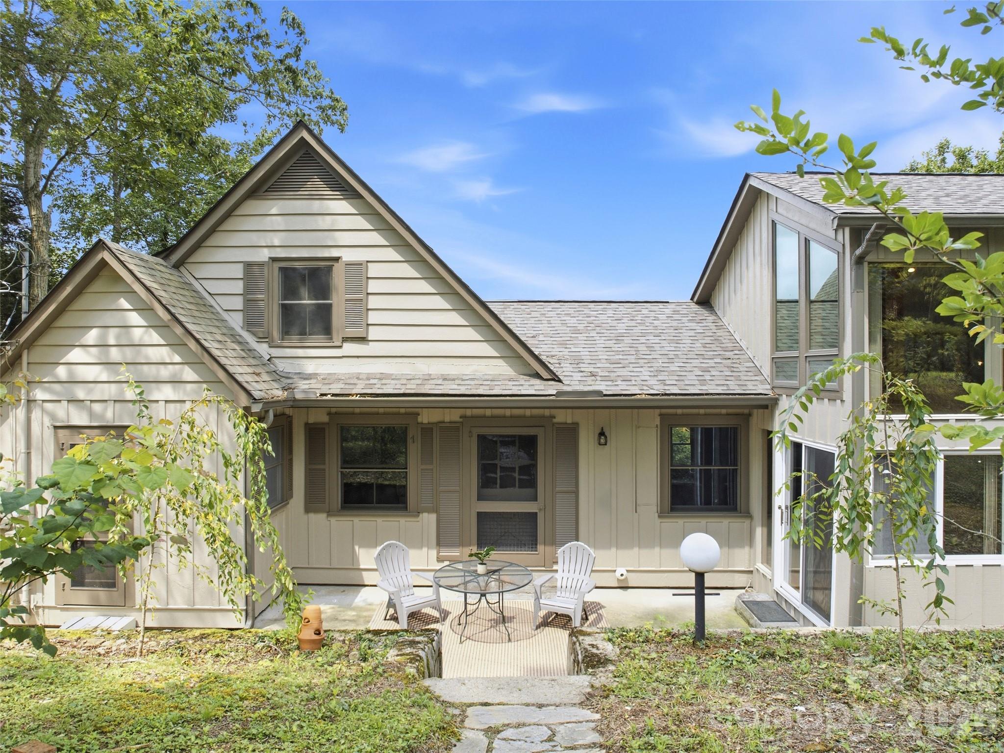 279 Longview Drive
