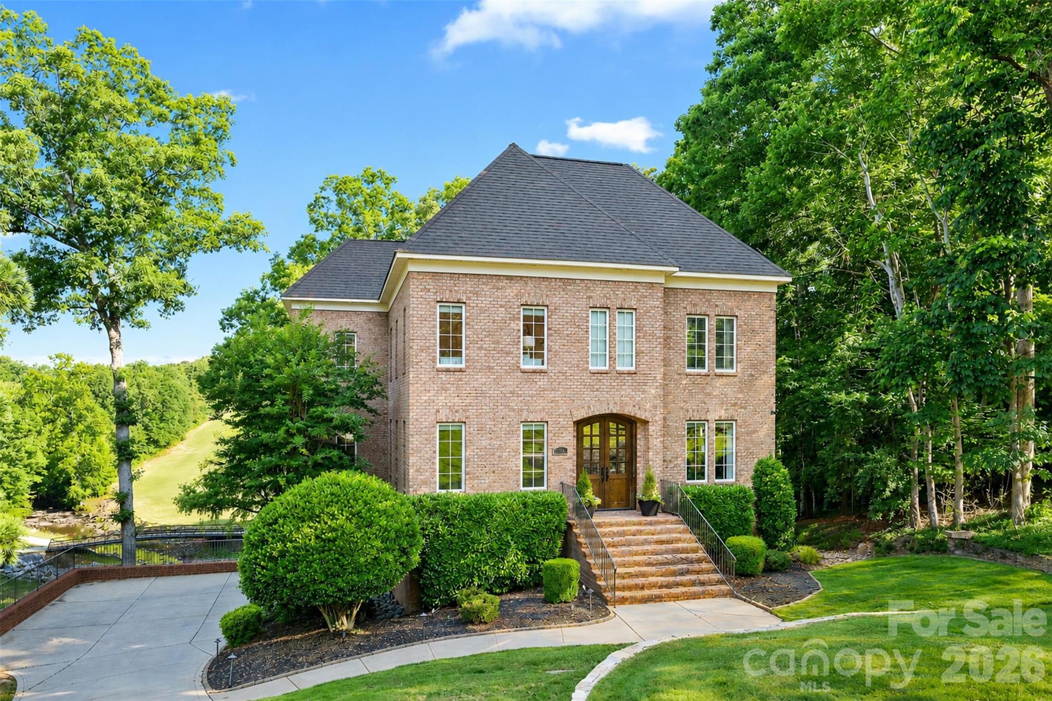 208 Tinkham Trail
