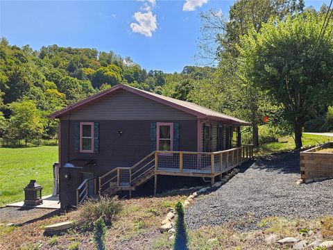 A home in Bakersville