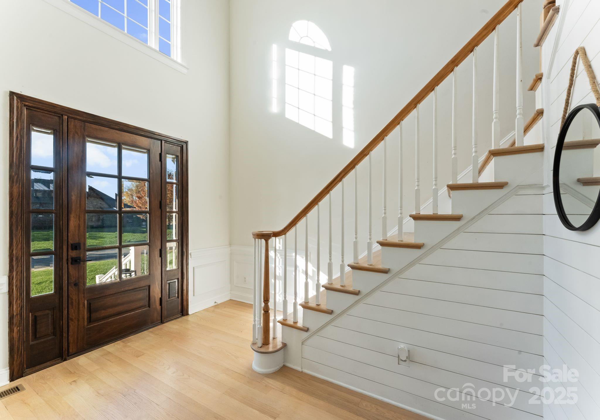 706 King Fredrick Lane SW