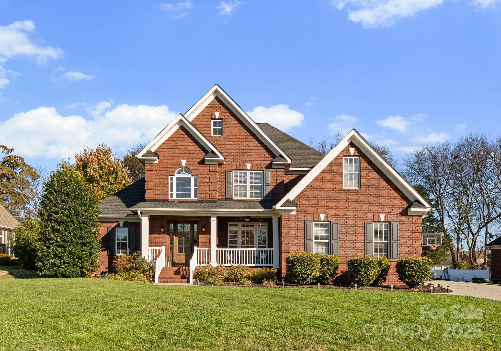 706 King Fredrick Lane SW