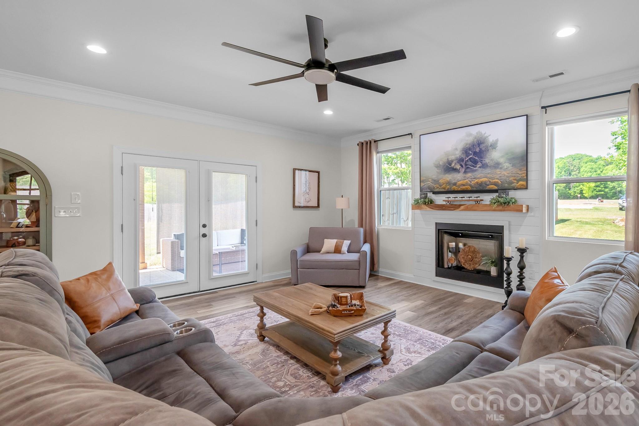 Lathans Pond - Residential