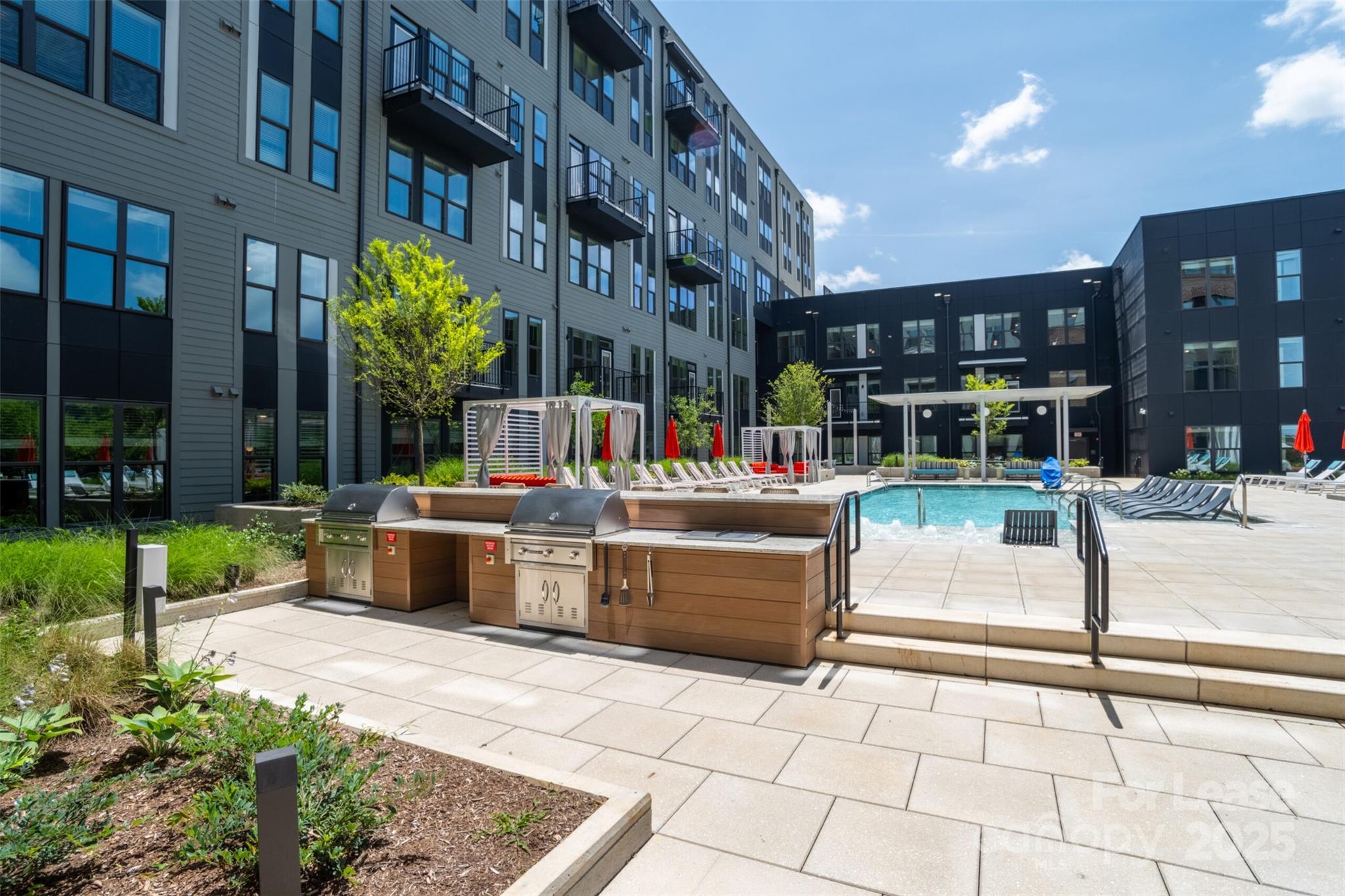 Charlotte, North Carolina 28209, United States, 1 Bedroom Bedrooms, ,1 BathroomBathrooms,Residential,Active,5385