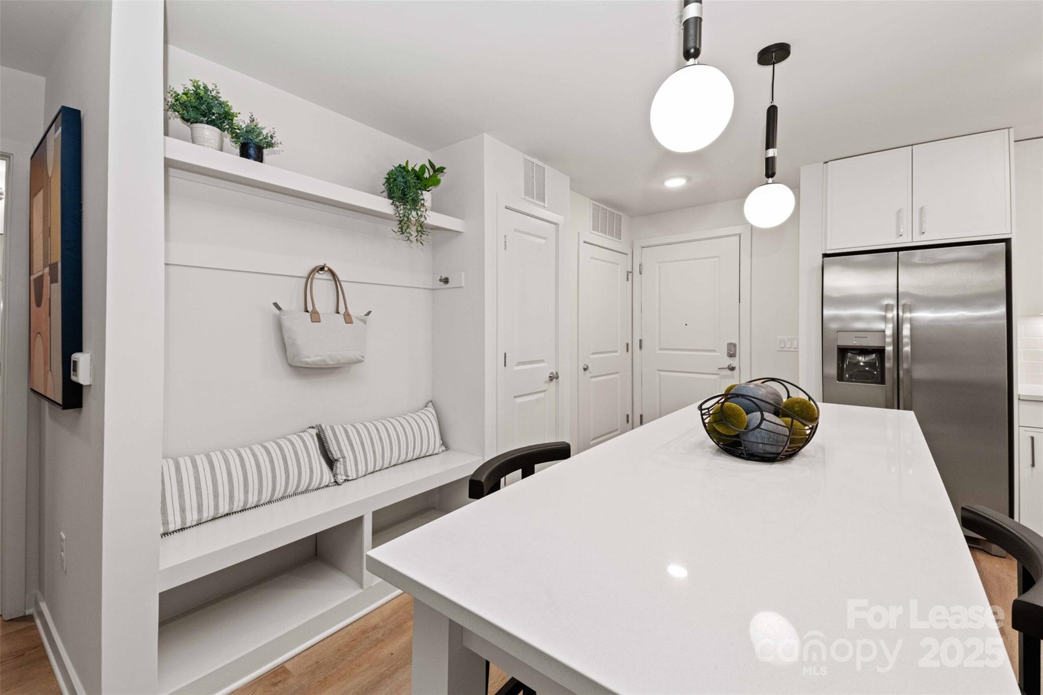 Charlotte, North Carolina 28209, United States, 1 Bedroom Bedrooms, ,1 BathroomBathrooms,Residential,Active,5385