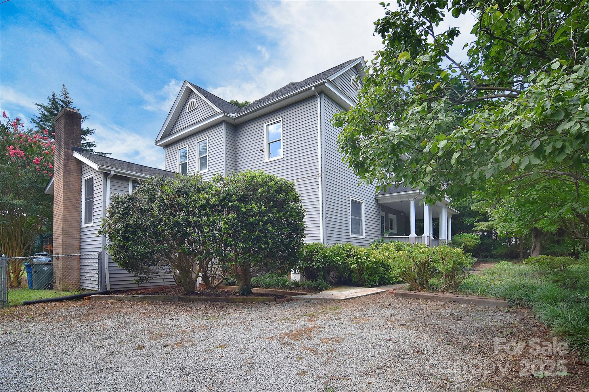 1707 N Main Street