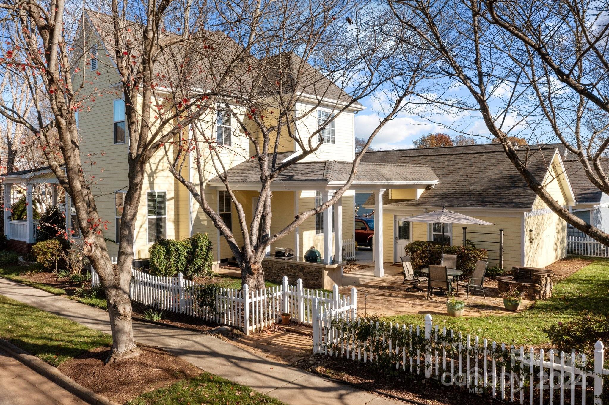 Birkdale Village - Residential