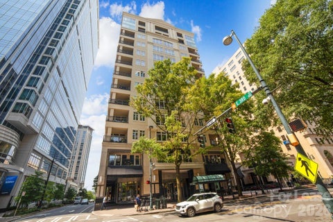 Photo of 230 S Tryon Street #903, Charlotte, NC 28202 (MLS # 4423747)