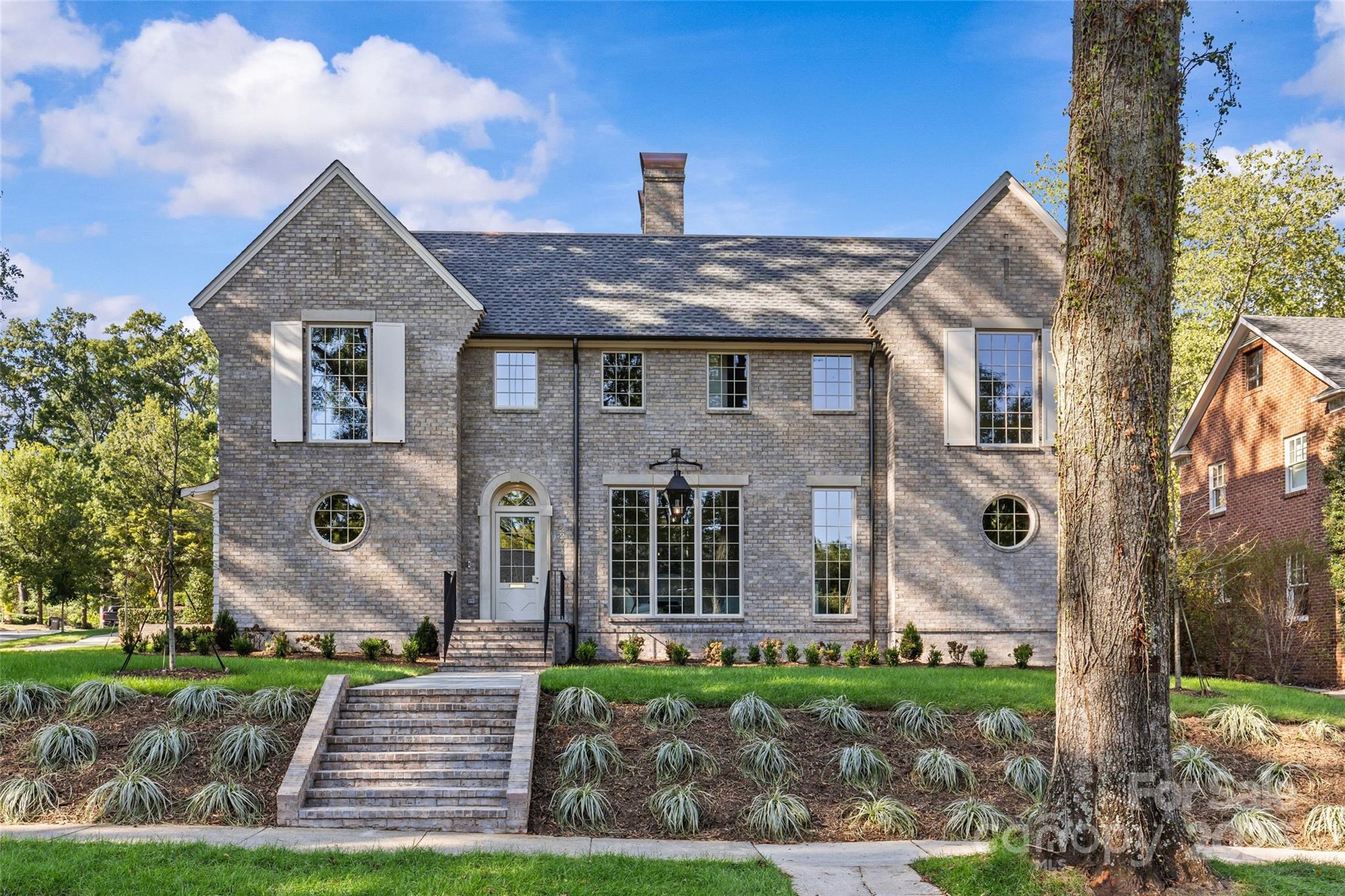 2201 Beverly Drive