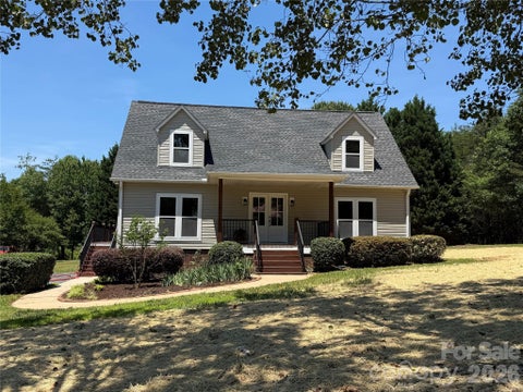 Photo of 7553 Katherine Drive, Denver, NC 28037 (MLS # 4389054)