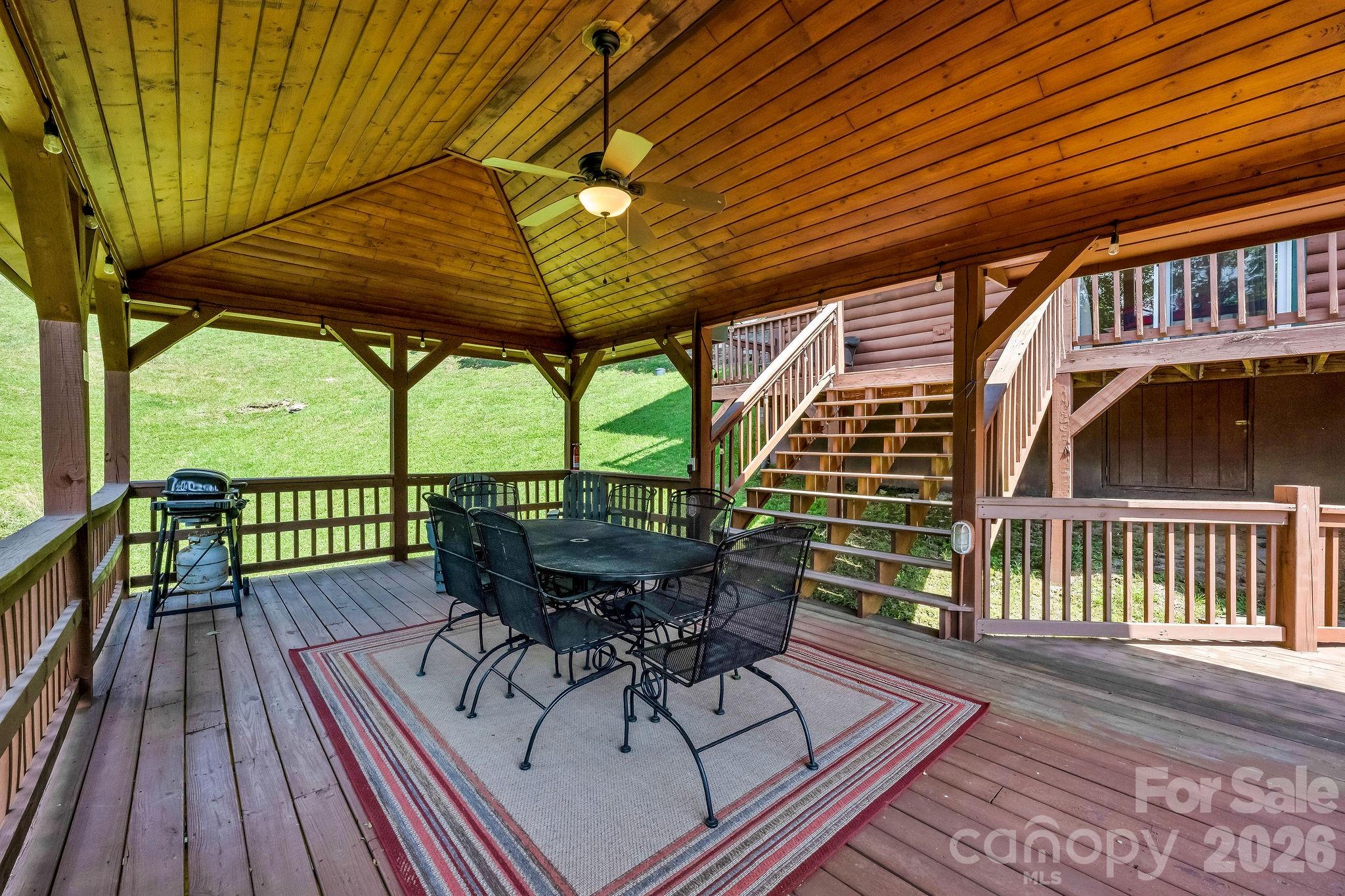 Deerwood Park - Residential