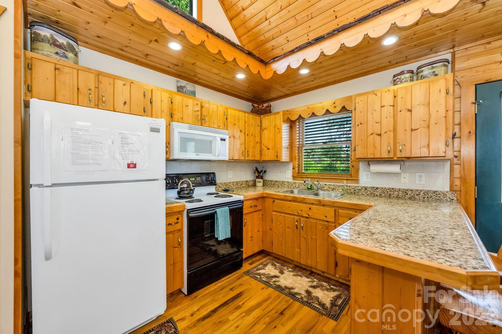 Deerwood Park - Residential