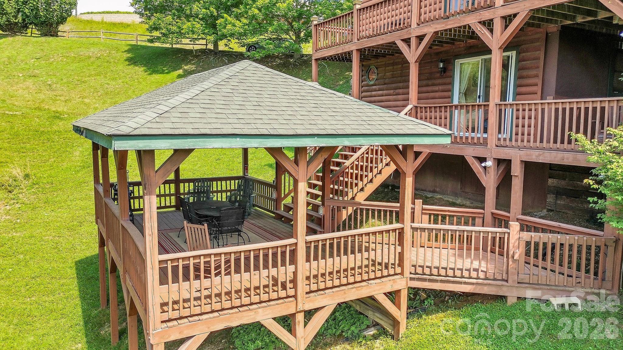 Deerwood Park - Residential