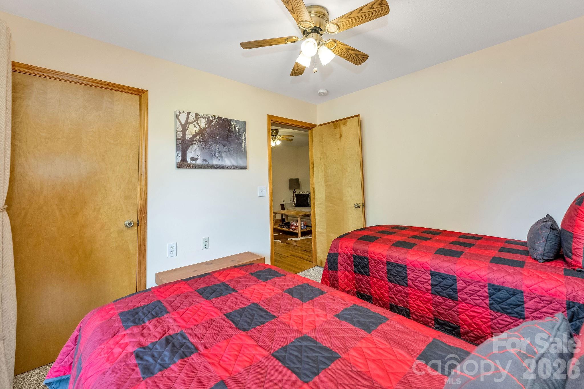 Deerwood Park - Residential