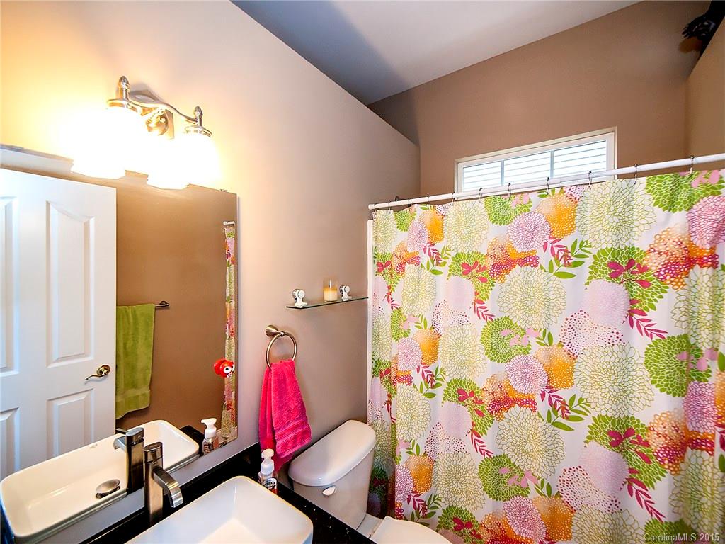 Macaulay - Residential Lease