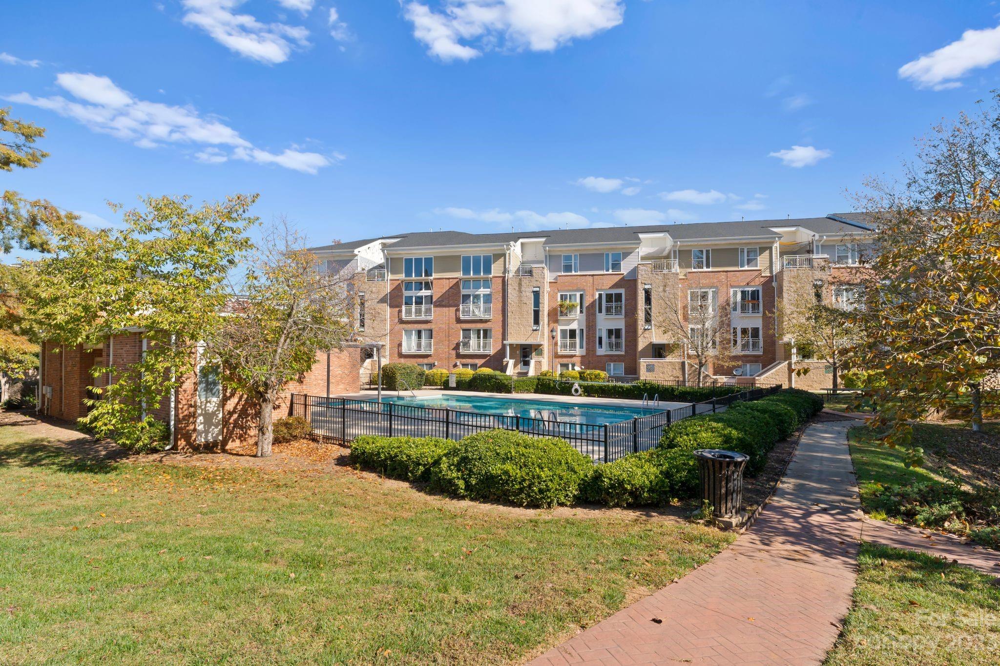 The Arts District - Residential