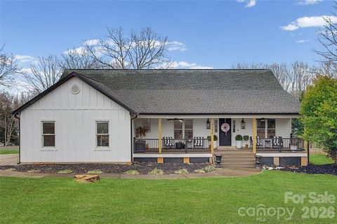 6396 Crosswinds Drive Clover SC 29710