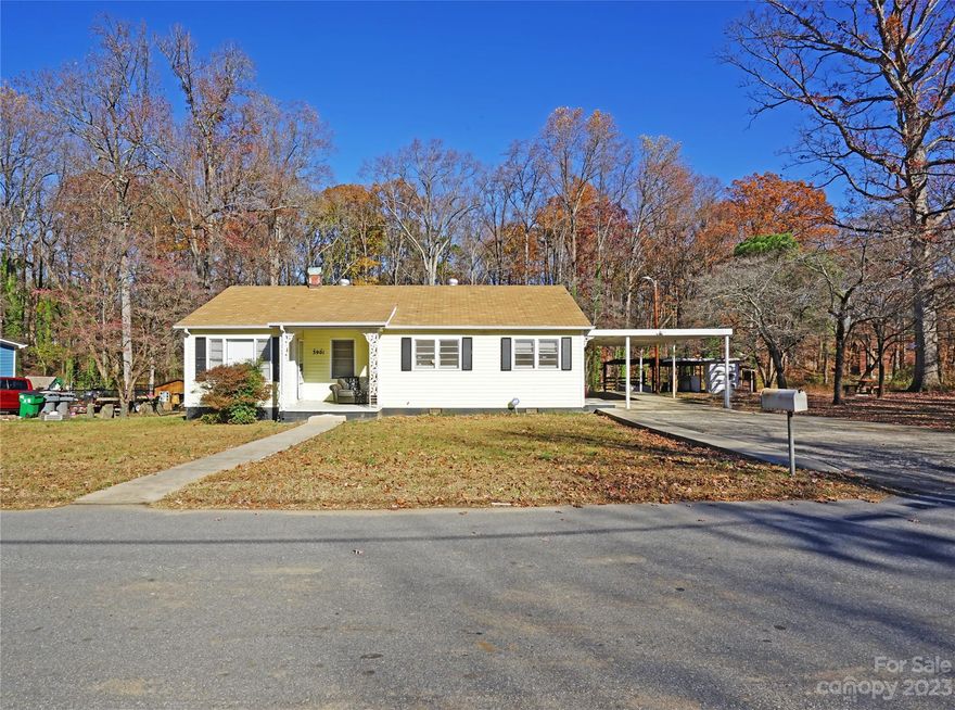 Charming 3-bed, 1-bath ranch on a .45 acre lot awaiting your personal touch! Ideal for DIY enthusiasts, this handyman special offers a fantastic opportunity to create your dream home. Spacious layout, potential galore. Explore the possibilities and make this property shine. Don't wait!