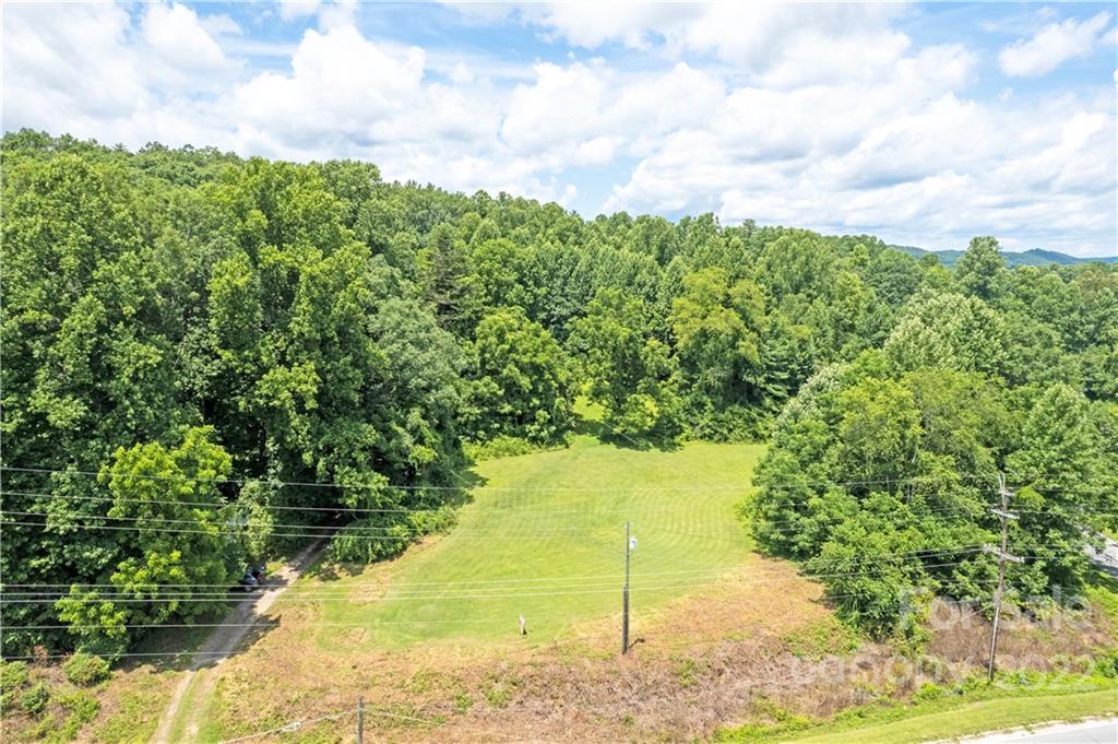 746 Rosman Highway