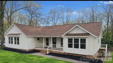 Photo of 7220 Timber Ridge Drive, Mint Hill, NC 28227 (MLS # 4329685)