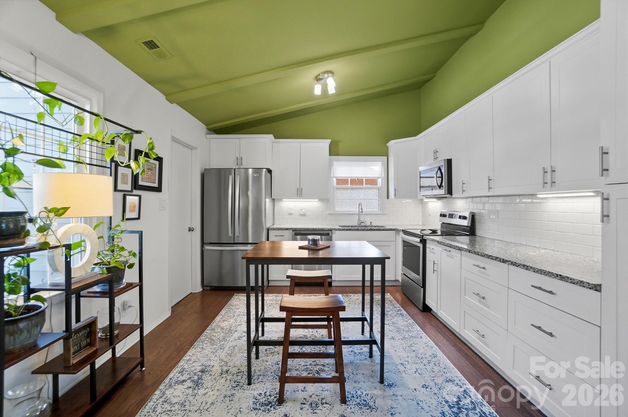 Sardis Forest - Residential