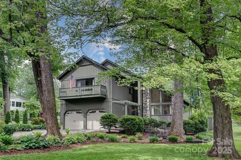 19 Poplar Court Hendersonville NC 28792