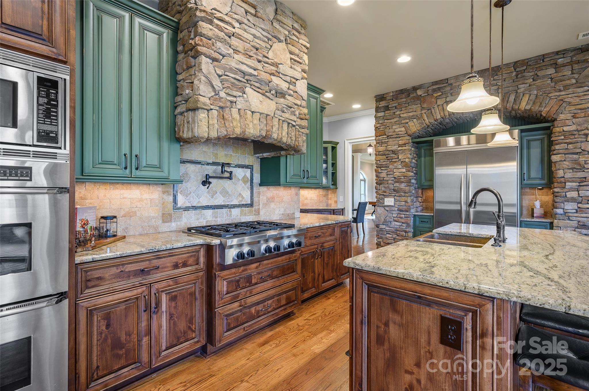 Beacon Pointe - Residential