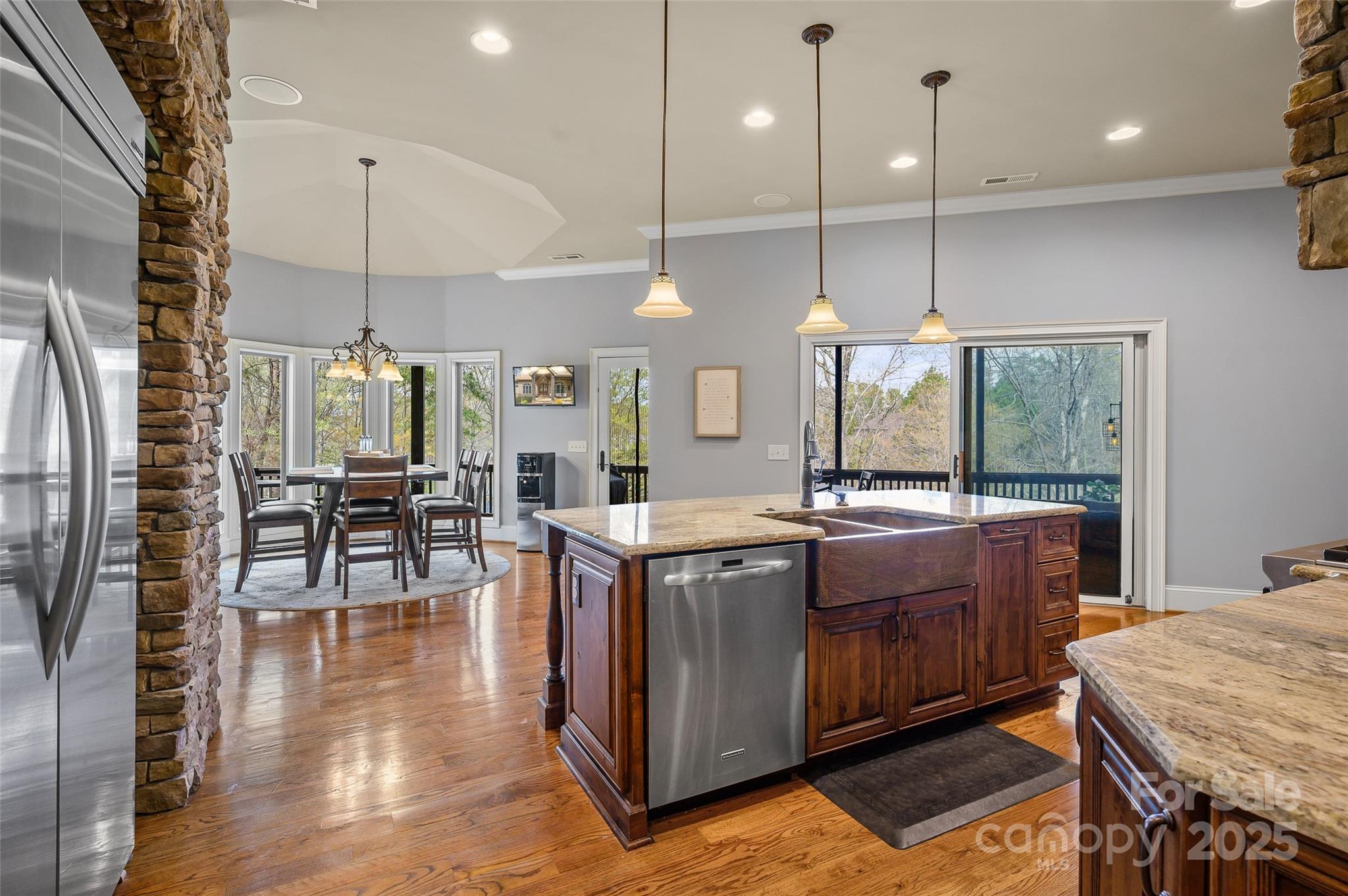 Beacon Pointe - Residential