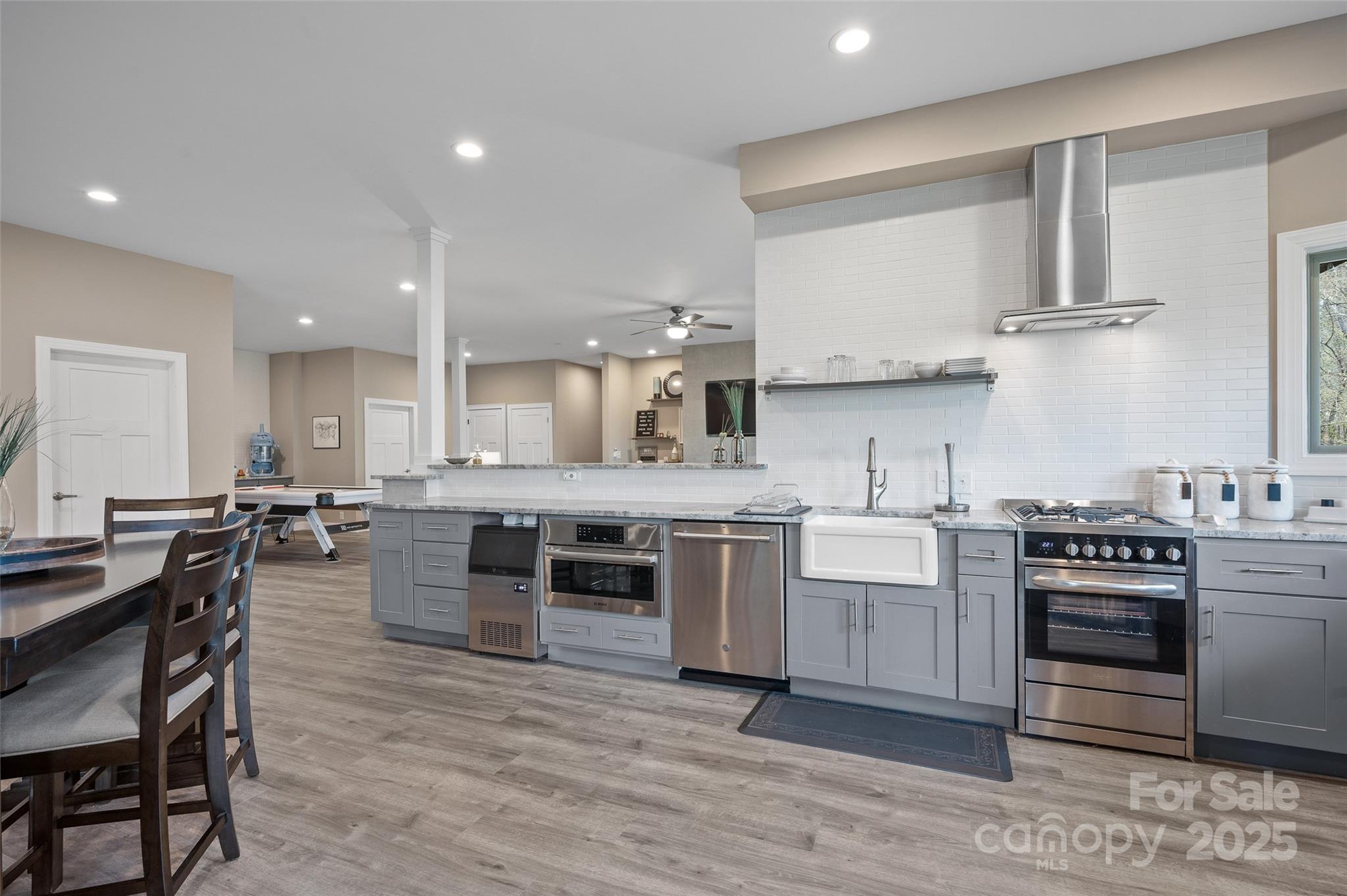 Beacon Pointe - Residential