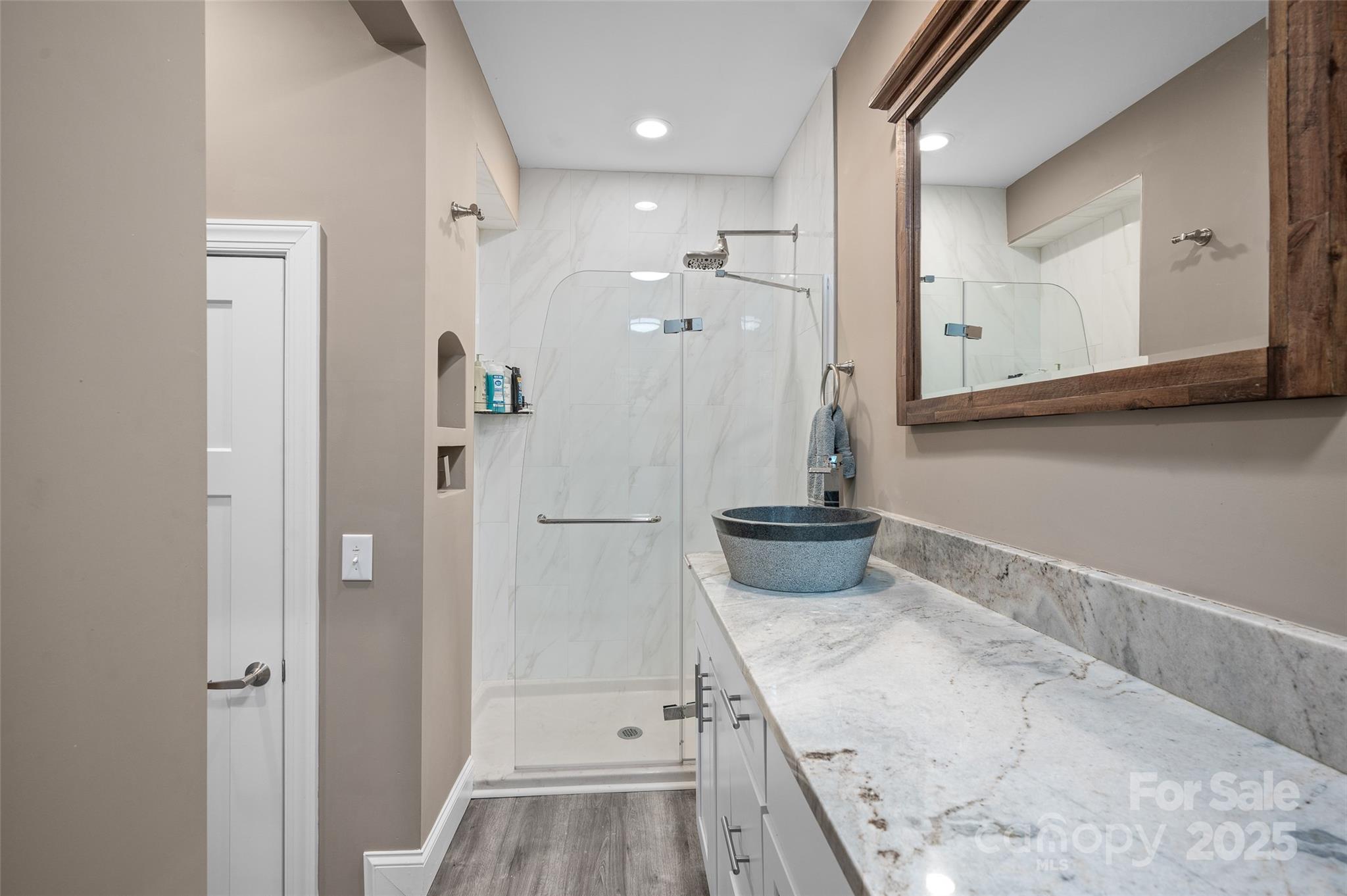 Beacon Pointe - Residential