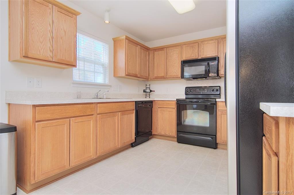 Elizabeth Oaks - Residential