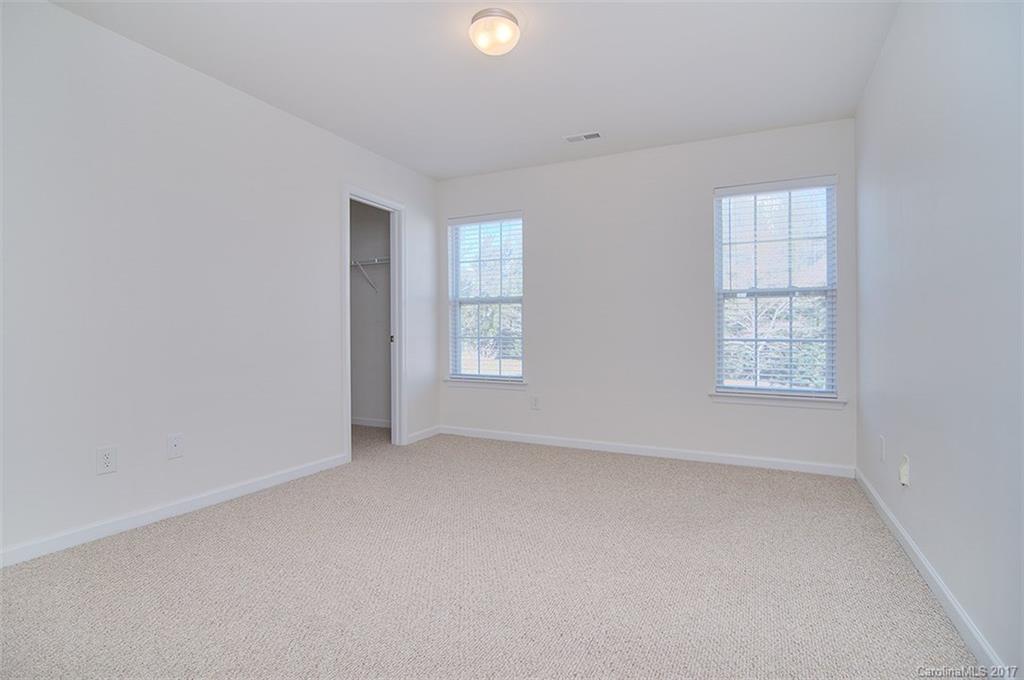 Elizabeth Oaks - Residential