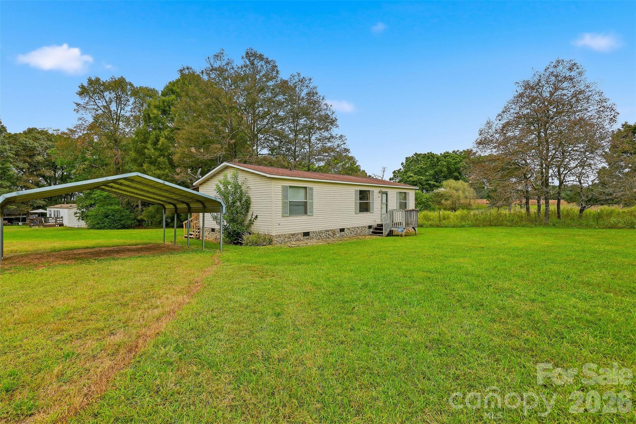 425 E Lackey Farm Road