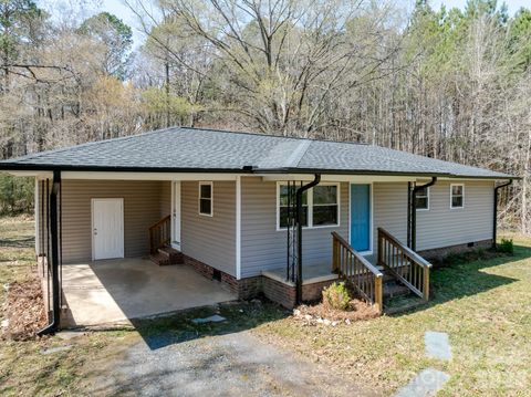 5028 NC 109 Highway S Mount Gilead NC 27306