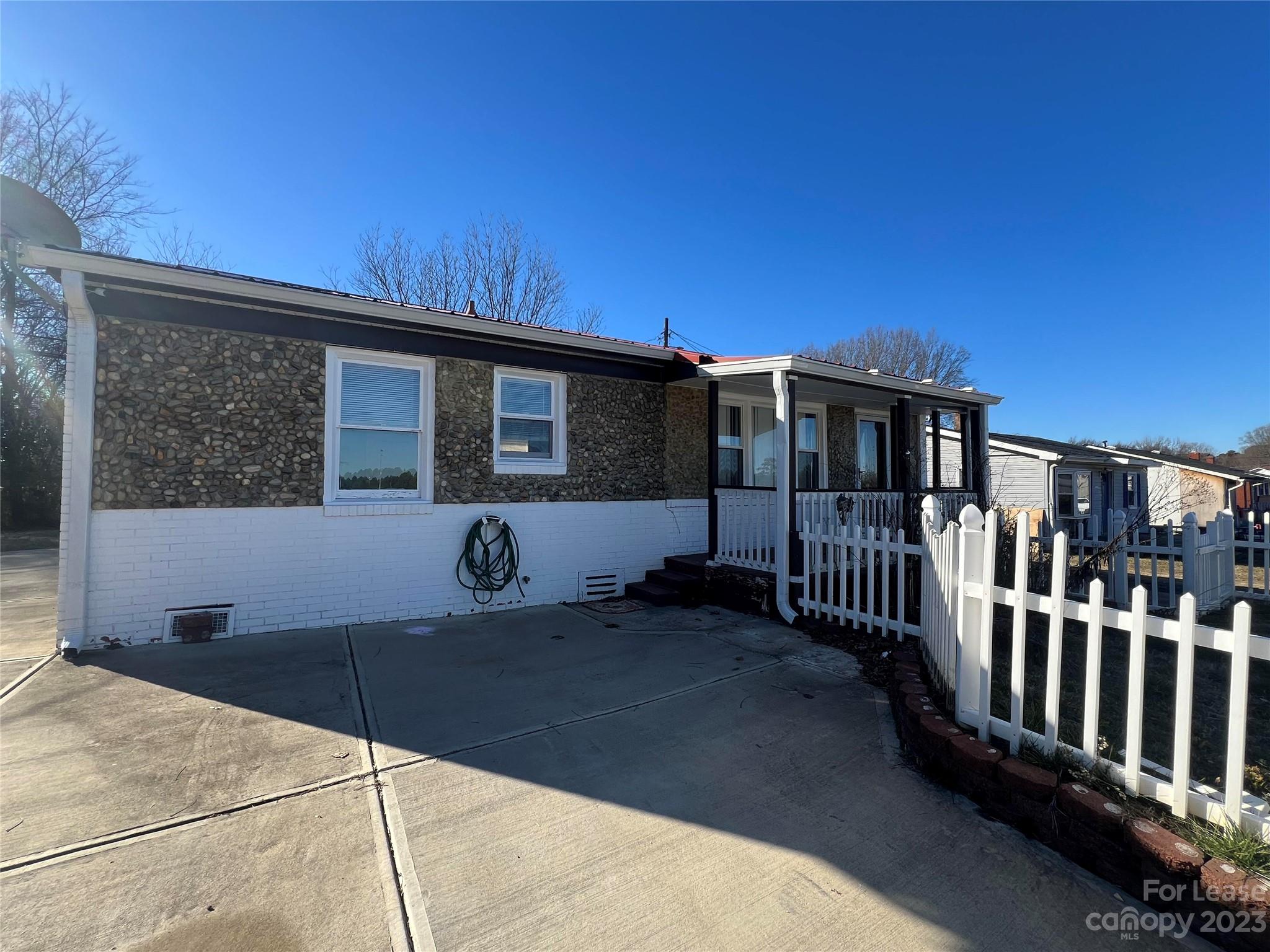 Overlook - Residential Lease