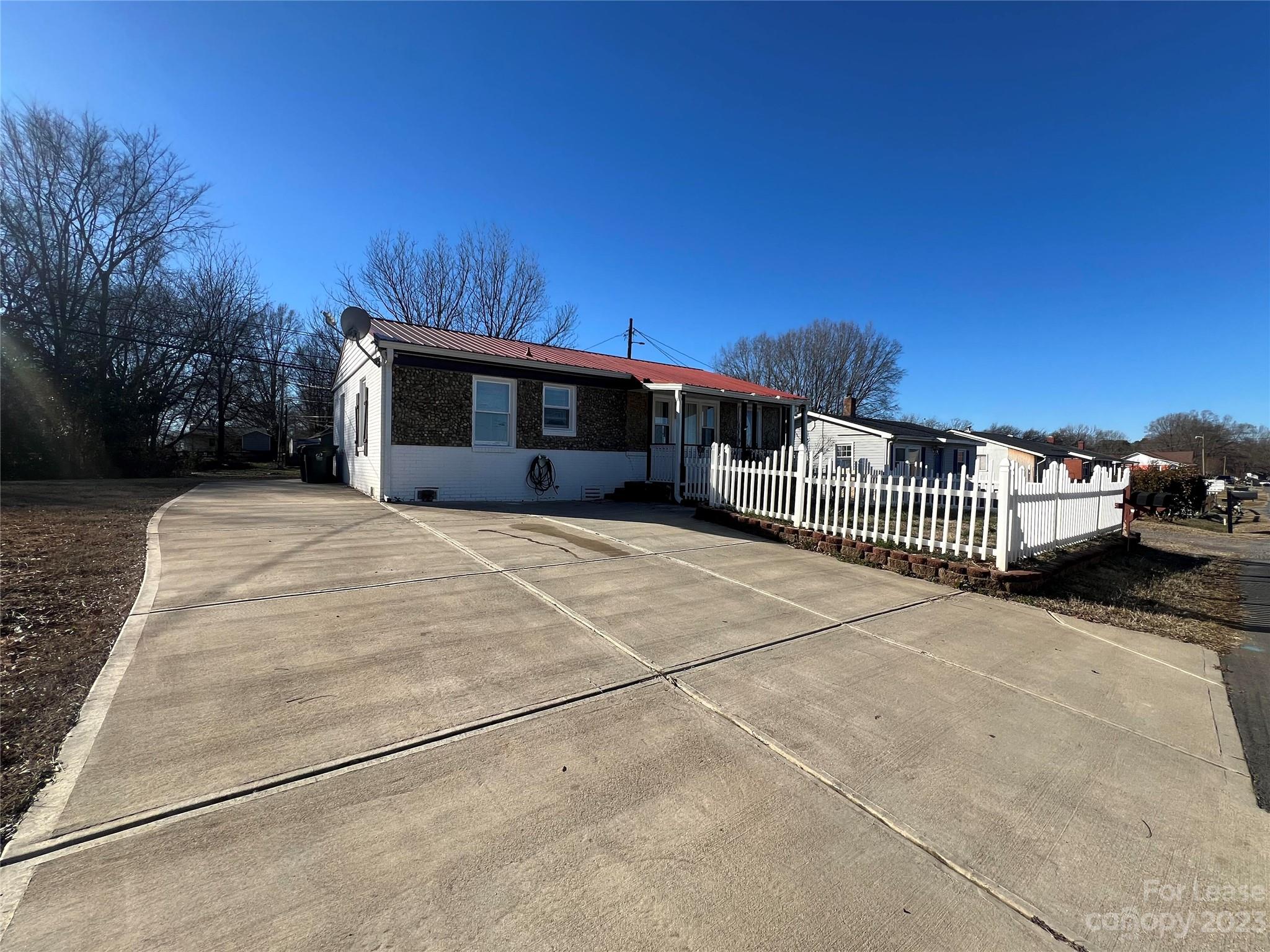 Overlook - Residential Lease