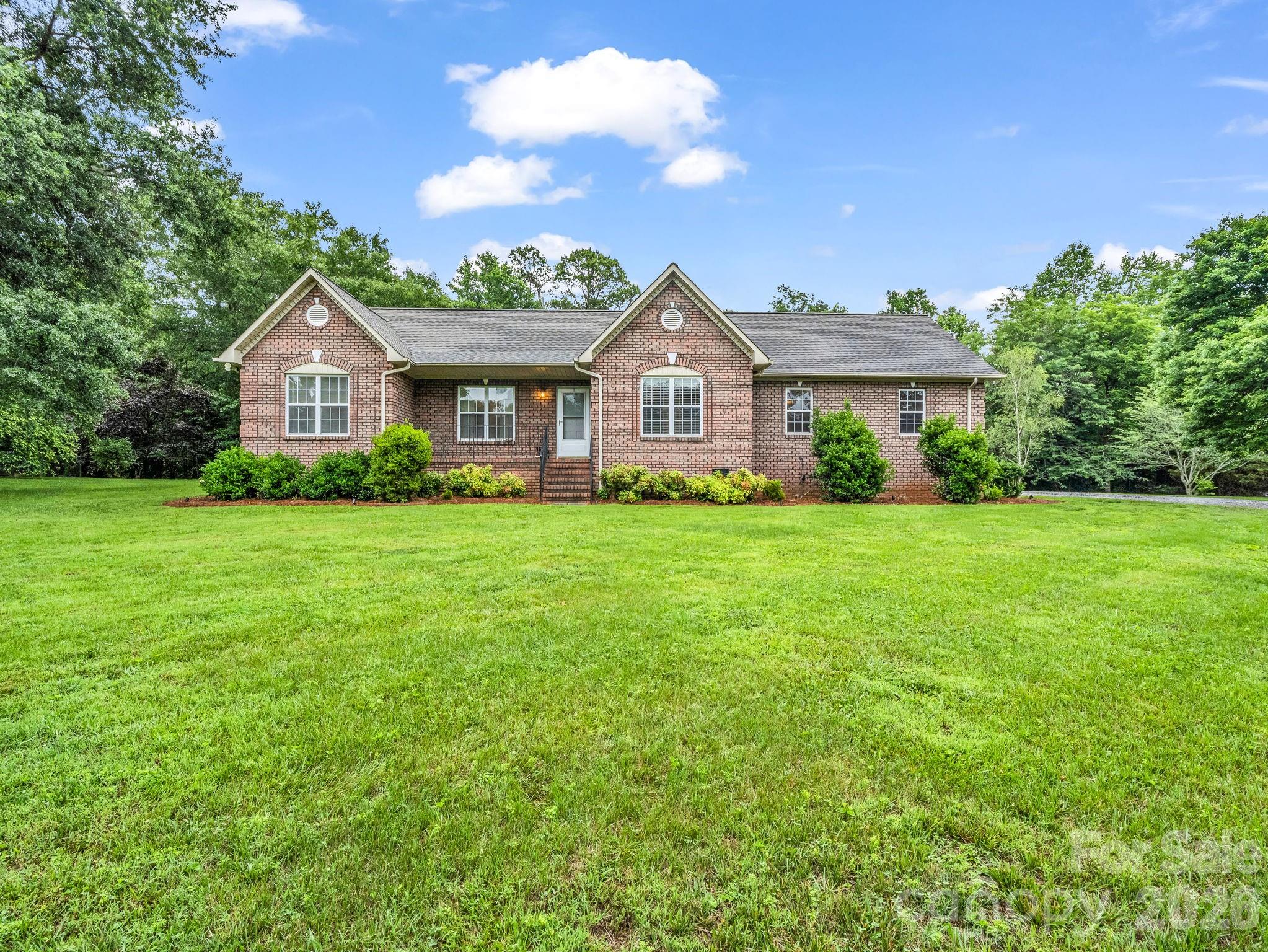 153 Rosey Lane