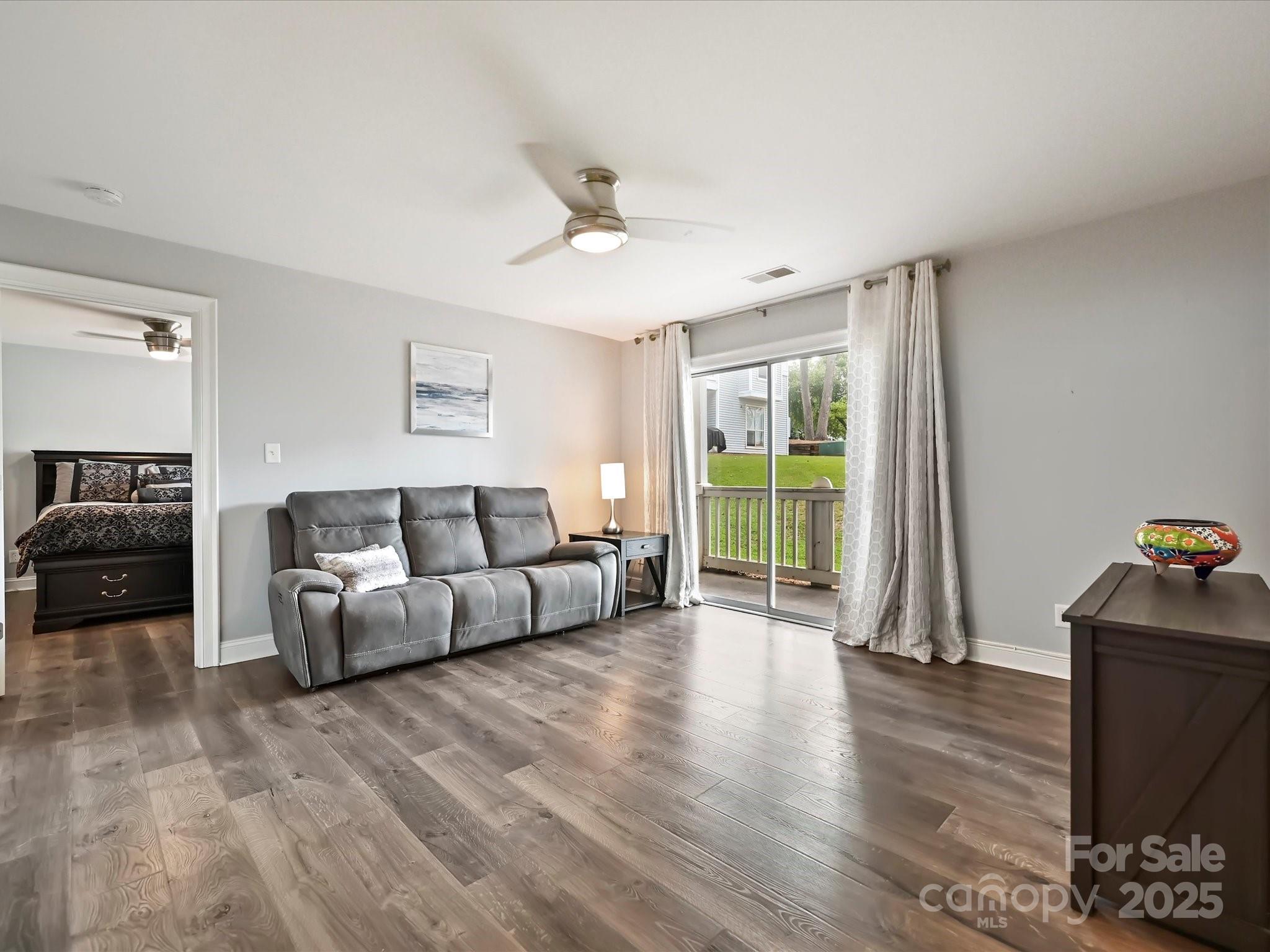 820 Hamiltons Harbor Drive 820